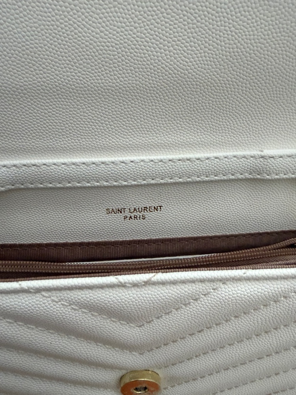 Saint Laurent White Quilted Leather Envelope Chain Bag with Gold Hardware - Picture 5 of 5